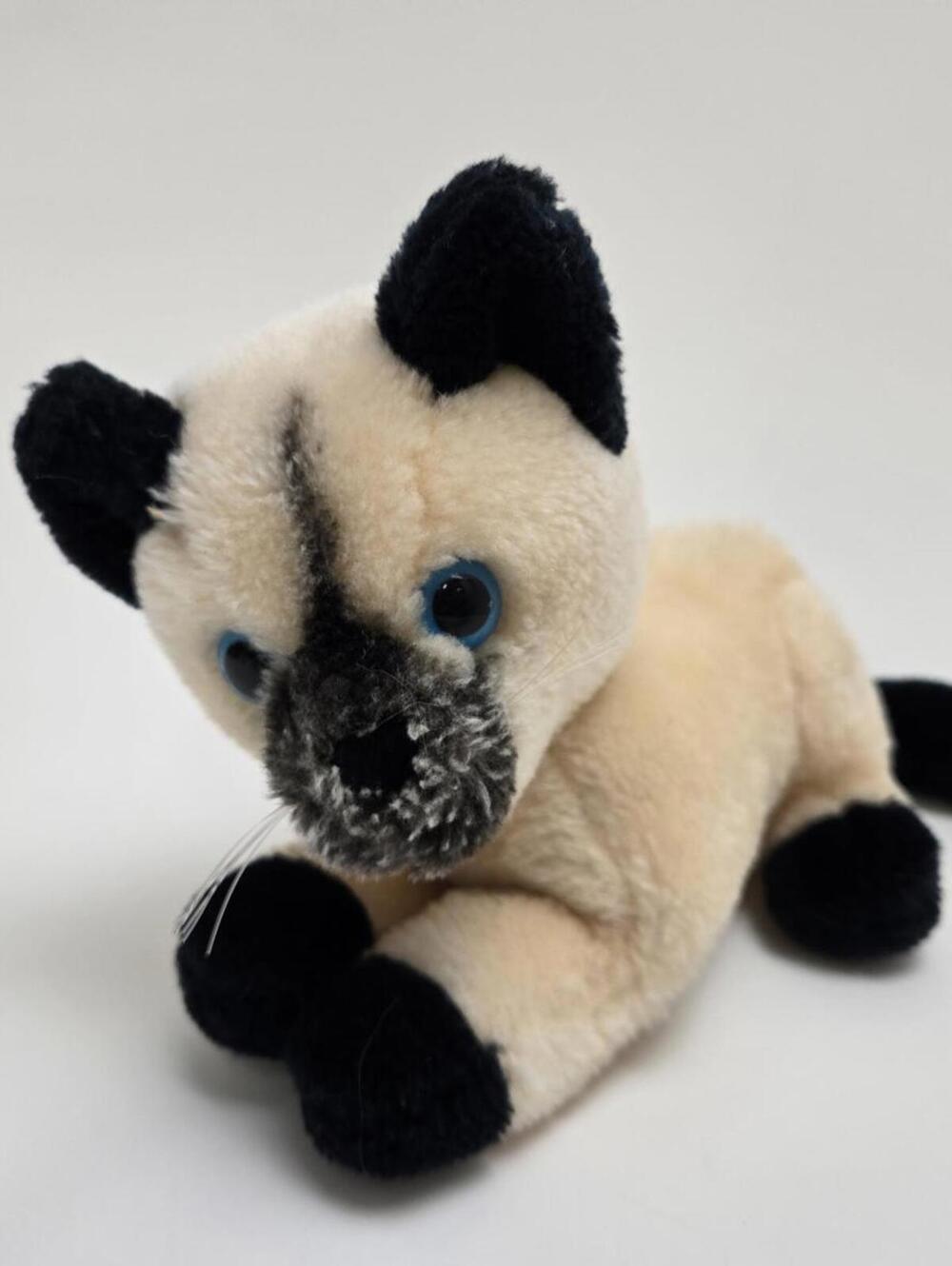 Vintage Dakin Siamese Cat Plush, Vintage Collectible (5 inch)